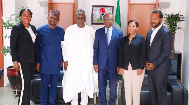 FCT Minister Barrister Nyesom Wike (4th left) flanked by the Hon. Minister of Health and Social Welfare Prof. Ali Pate (3rd left) and the Vice President of the Vice President, Global Programmes of the Susan Buffett Foundation Prof. Seniat Fisseha (2nd right) and other officials when the Health Minister led the delegation to the FCTA on a courtesy visit.