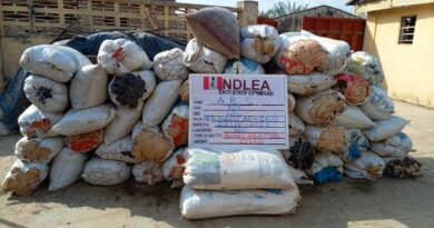 Ex-convict, 3 others arrested over UK-bound cocaine